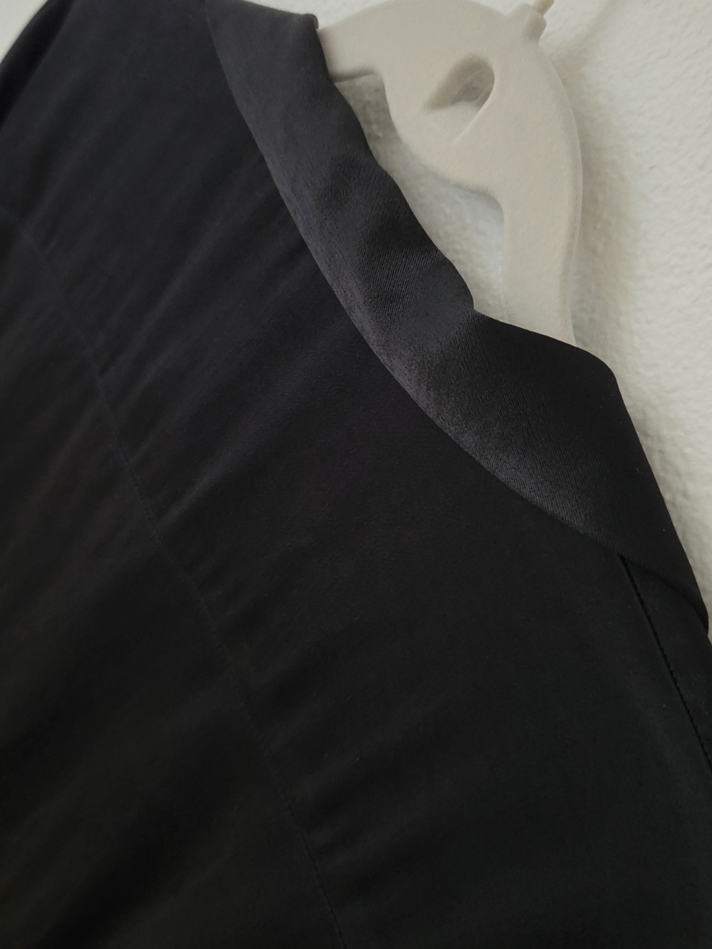 Zara Black Satin Rauched-Front Long-Sleeve Crop Blouse - Picture 4 of 11